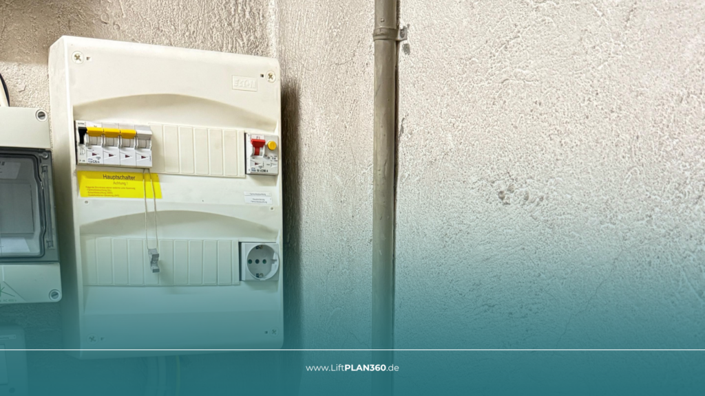 Neuer Hauptschalter Aufzugsanlage